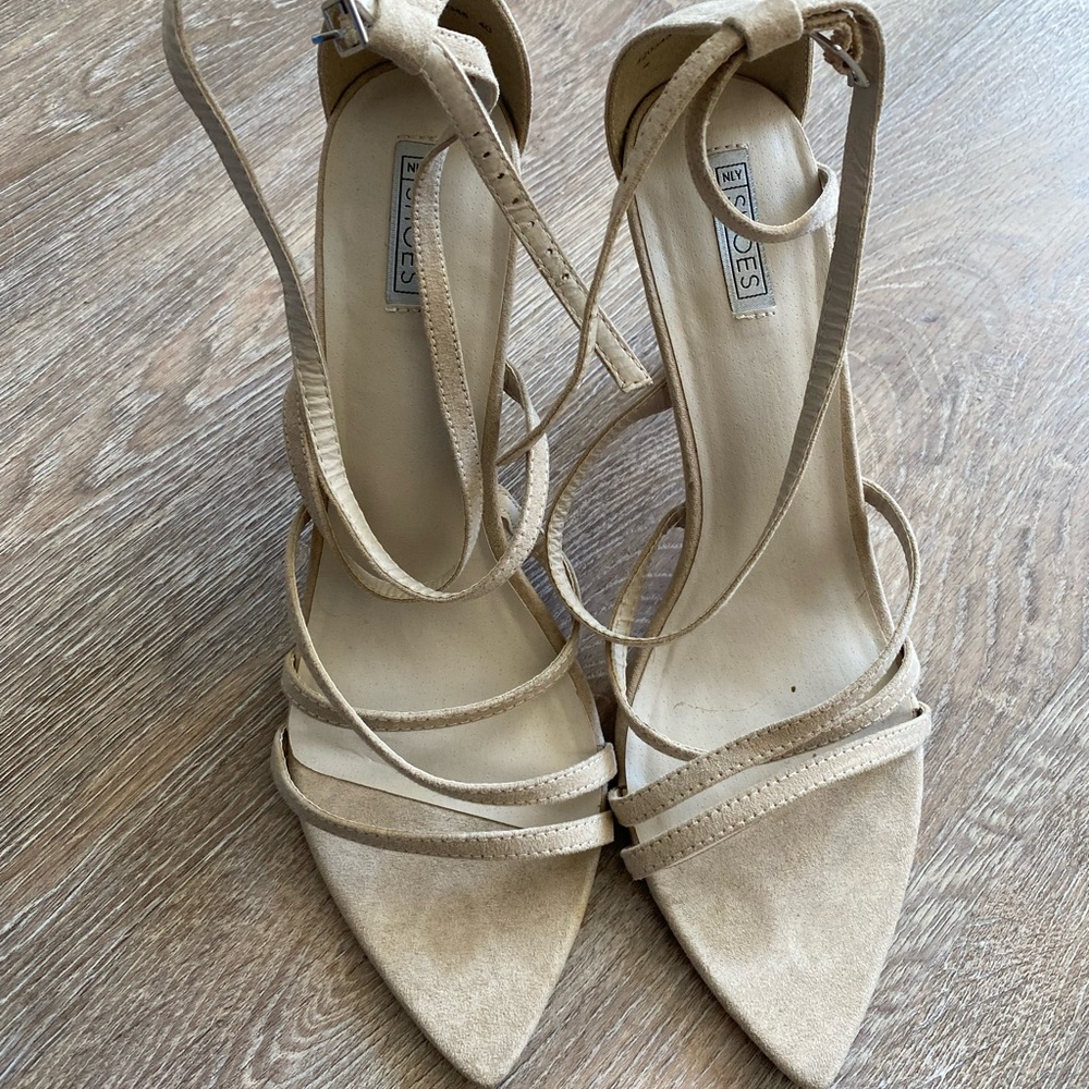 Suede heels